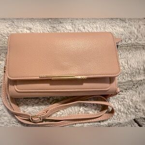 Super Cute Pink Crossbody with Adjustable Strap!